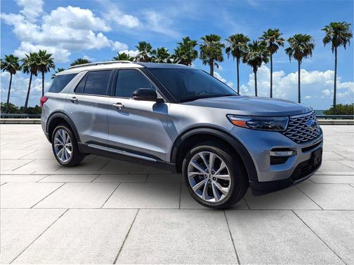 2022 Ford Explorer Platinum