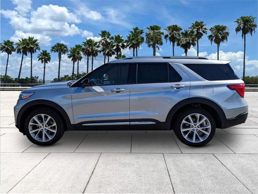 2022 Ford Explorer Platinum