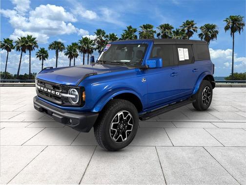 2023 Ford Bronco Outer Banks