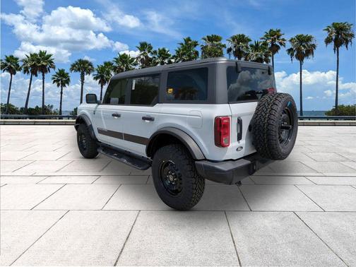 Oxford White 2026 Ford Bronco Big Bend