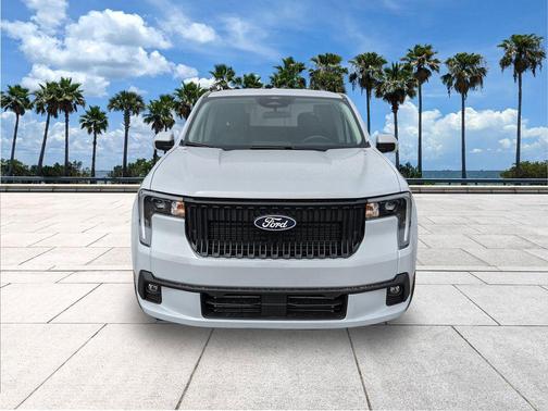 2026 Ford Maverick Lobo Standard