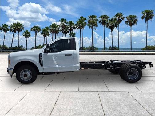 2025 Ford F-350 XL