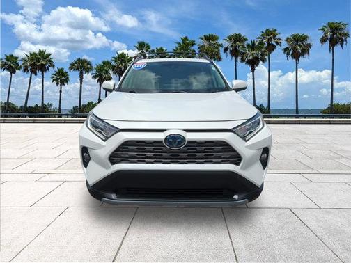 Blizzard Pearl 2019 Toyota RAV4 Hybrid Limited