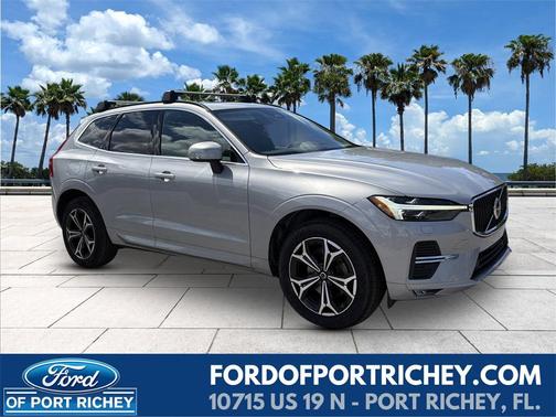 2022 Volvo XC60 B5 Momentum