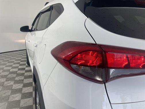 2018 Hyundai TUCSON SEL Plus