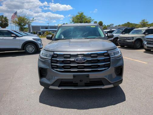 Carbonized Gray Metallic 2026 Ford Explorer Active