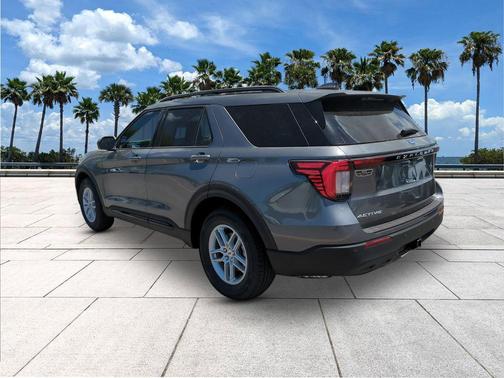 Carbonized Gray Metallic 2026 Ford Explorer Active