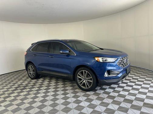 2020 Ford Edge Titanium