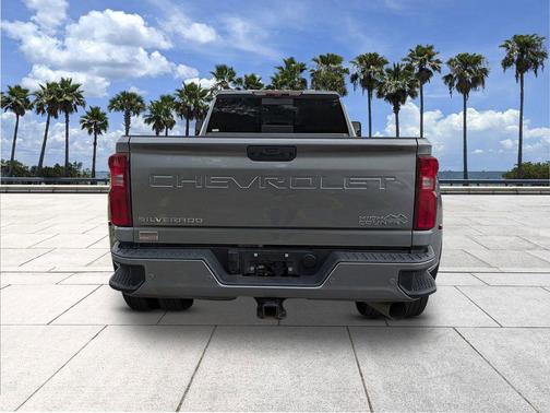 Sterling Gray Metallic 2024 Chevrolet Silverado 3500 High Country