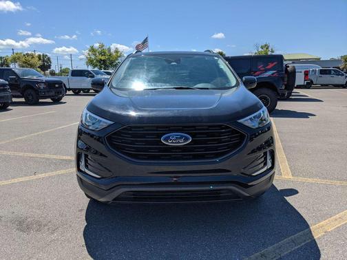 Agate Black Metallic 2024 Ford Edge SEL