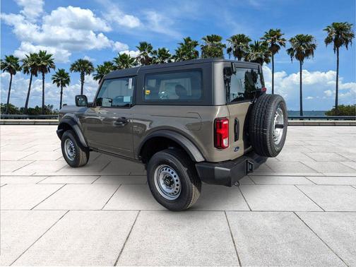 2025 Ford Bronco Base 2 Door 4x4