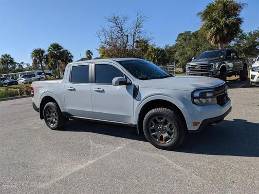 2023 Ford Maverick Lariat
