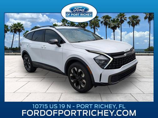 Glacial White Pearl 2023 Kia Sportage X-Line