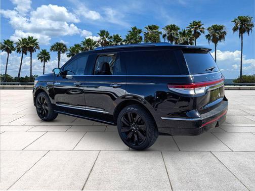 2022 Lincoln Navigator Reserve