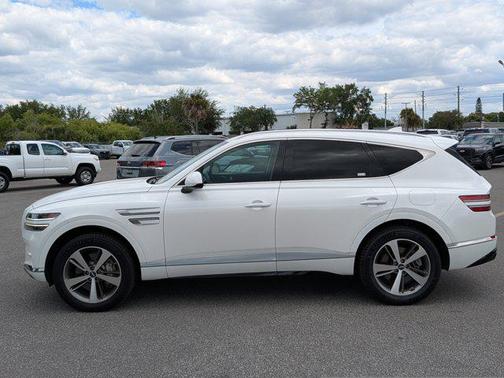 Uyuni White 2024 Genesis GV80 3.5T