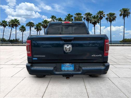Patriot Blue Pearlcoat 2019 RAM 1500 Big Horn