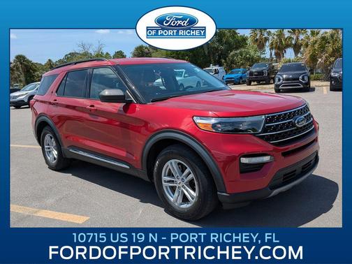Rapid Red Metallic Tinted Clearcoat 2021 Ford Explorer XLT