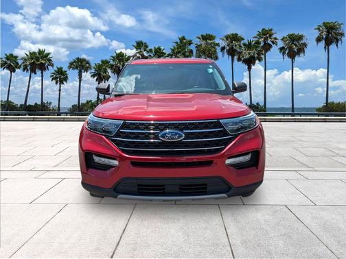 Rapid Red Metallic Tinted Clearcoat 2021 Ford Explorer XLT