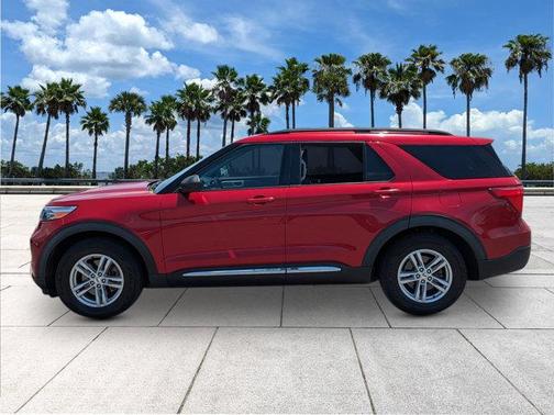 Rapid Red Metallic Tinted Clearcoat 2021 Ford Explorer XLT