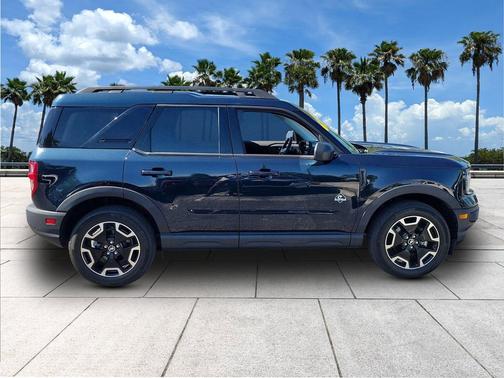 Alto Blue Metallic Tinted Clearcoat 2023 Ford Bronco Sport Outer Banks