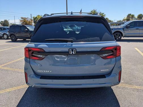 2025 Honda Odyssey Touring