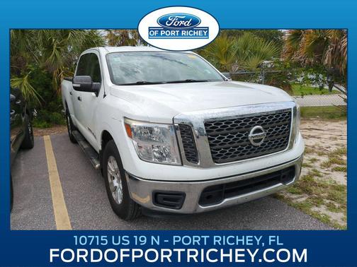 Glacier White 2018 Nissan Titan SV