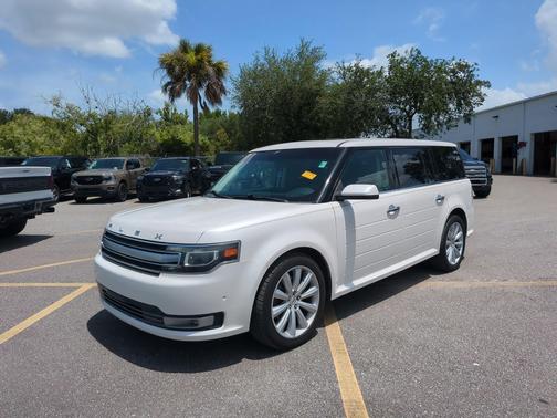White Platinum Metallic Tri-Coat 2014 Ford Flex Limited w/EcoBoost