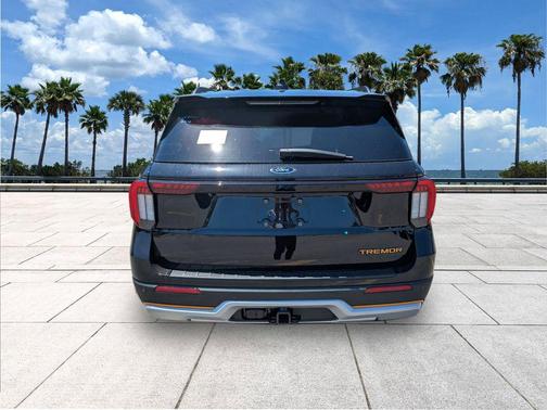Agate Black Metallic 2026 Ford Explorer Tremor