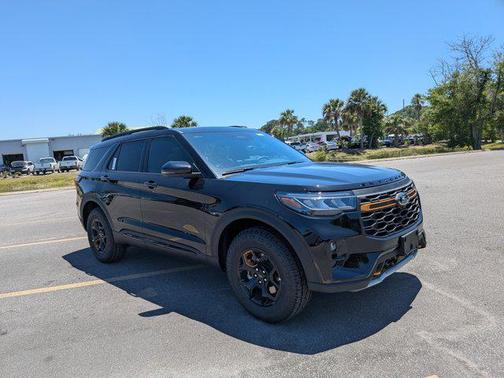 Agate Black Metallic 2026 Ford Explorer Tremor