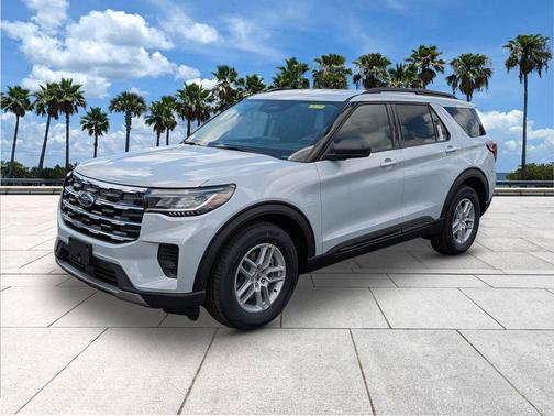 Space White Metallic 2026 Ford Explorer Active