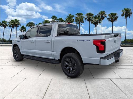 2025 Ford F-150 Lightning Flash