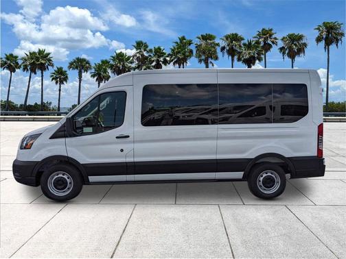 2025 Ford Transit-350 XL