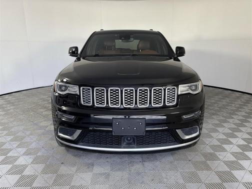 2020 Jeep Grand Cherokee Summit