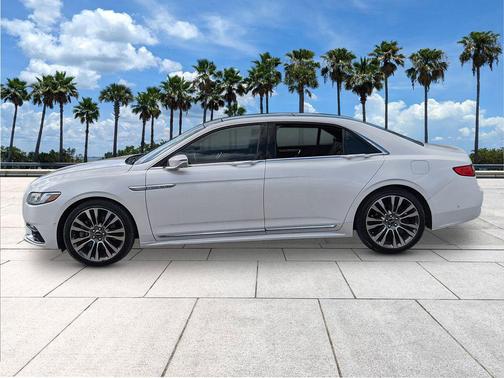 2017 Lincoln Continental Reserve