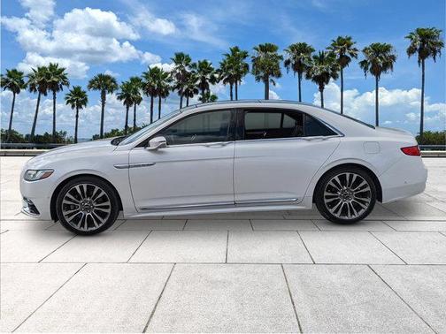 2017 Lincoln Continental Reserve