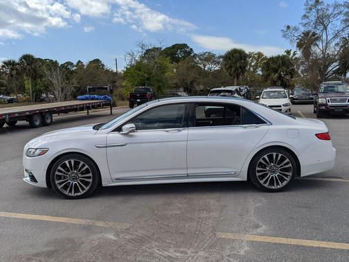 2017 Lincoln Continental Reserve