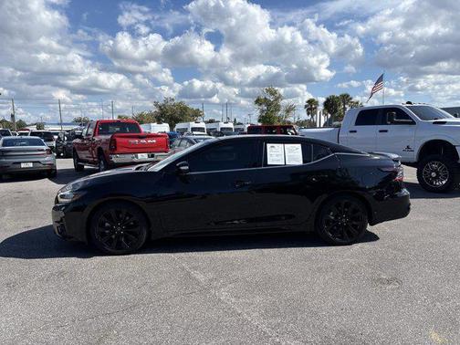 2023 Nissan Maxima SR Xtronic CVT