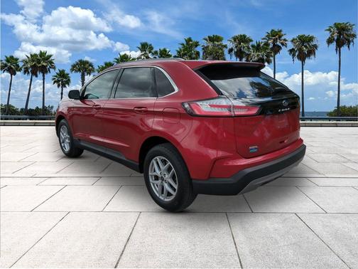 Rapid Red Metallic Tinted Clearcoat 2024 Ford Edge SEL