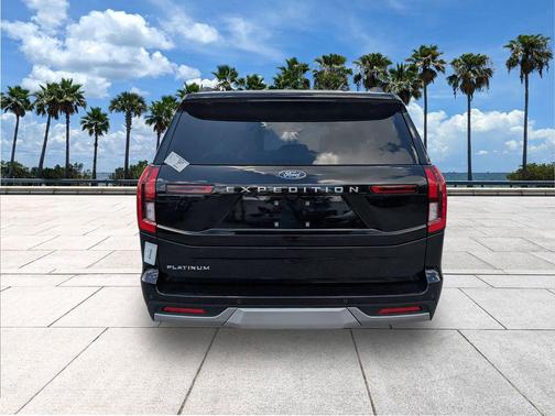 Agate Black Metallic 2026 Ford Expedition Platinum