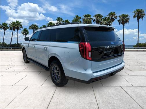 Space Silver Metallic 2025 Ford Expedition Max Active 4x2