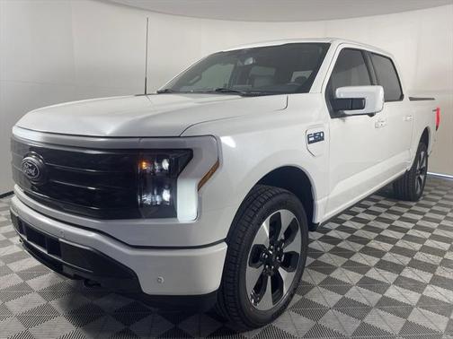 2025 Ford F-150 Lightning Platinum