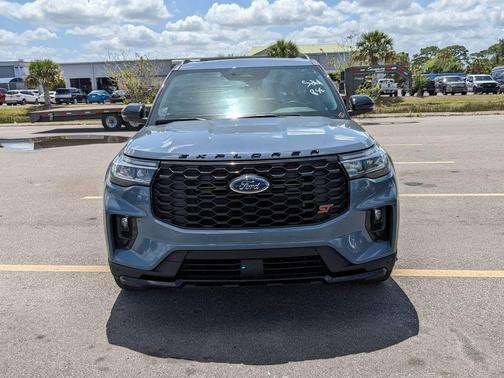Vapor Blue 2025 Ford Explorer ST