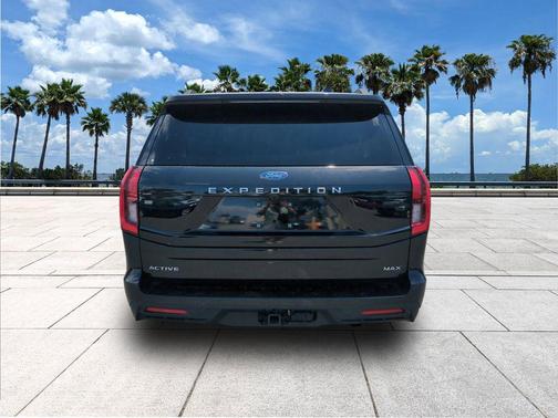 Agate Black Metallic 2025 Ford Expedition Max Active 4x4
