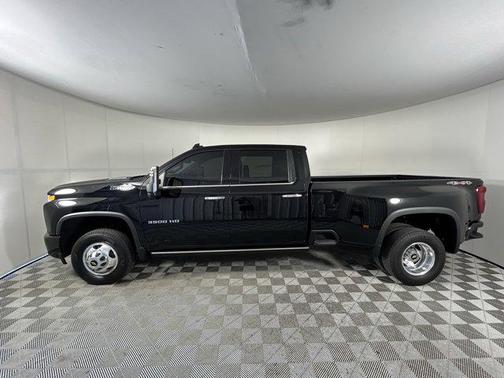 2022 Chevrolet Silverado 3500 High Country