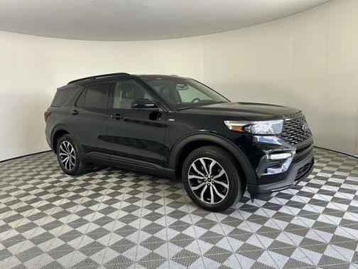 2022 Ford Explorer ST-Line