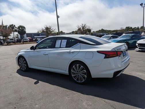 2023 Nissan Altima 2.5 SL