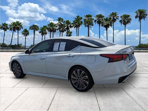 2023 Nissan Altima 2.5 SL
