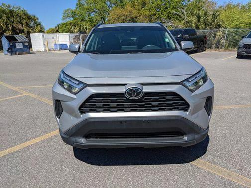 Silver Sky Metallic 2022 Toyota RAV4 XLE