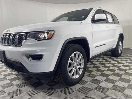 2021 Jeep Grand Cherokee Laredo