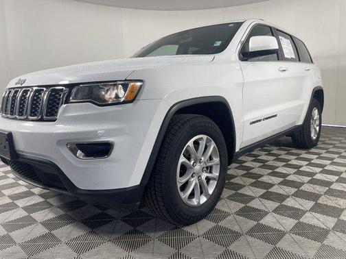 2021 Jeep Grand Cherokee Laredo